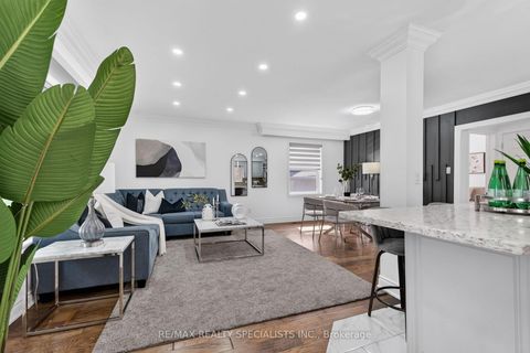 Photo 13 at 94 Eringate Drive, West Deane, Toronto