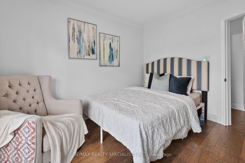 Photo 24 at 94 Eringate Drive, West Deane, Toronto
