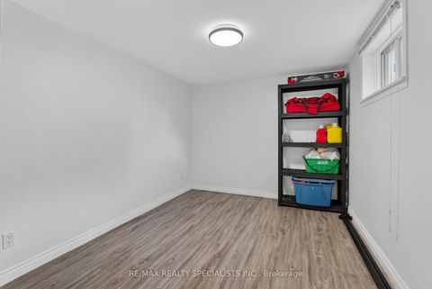 Photo 34 at 94 Eringate Drive, West Deane, Toronto