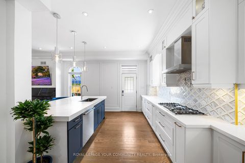 Photo 16 at 42 Oatlands Crescent, Mill Pond, Richmond Hill