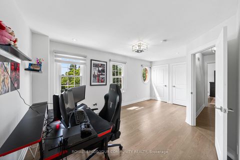 Photo 25 at 42 Oatlands Crescent, Mill Pond, Richmond Hill