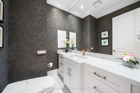 Photo 31 at 42 Oatlands Crescent, Mill Pond, Richmond Hill
