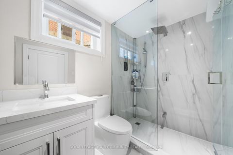 Photo 40 at 42 Oatlands Crescent, Mill Pond, Richmond Hill