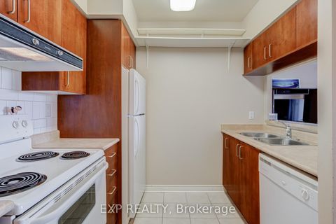 Photo 6 at 707 - 2088 Lawrence Avenue W, Weston, Toronto