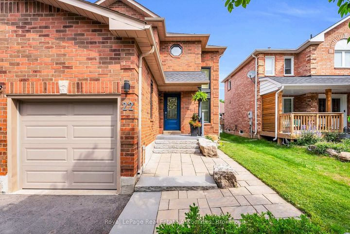 Photo 1 at 22 Mccullough Crescent, Georgetown, Halton Hills