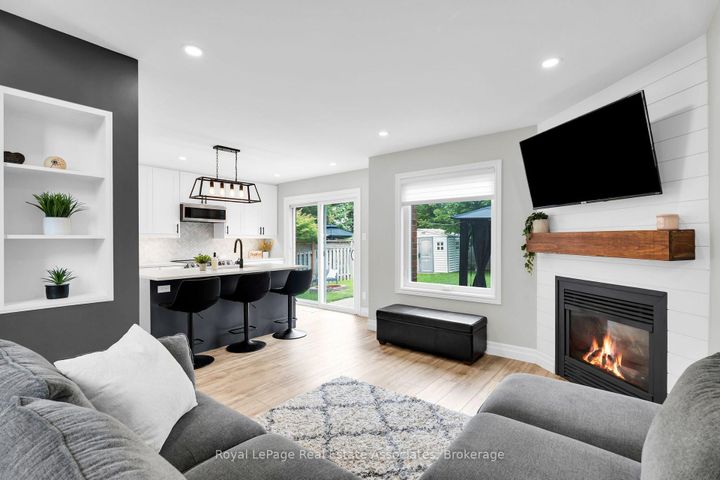 Photo 13 at 22 Mccullough Crescent, Georgetown, Halton Hills