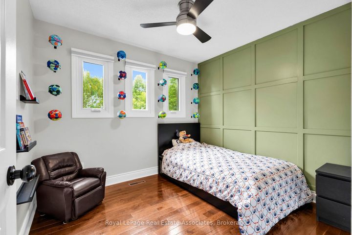 Photo 20 at 22 Mccullough Crescent, Georgetown, Halton Hills