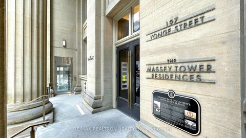 Photo 5 at 5905 - 197 Yonge Street, Yonge Corridor, Toronto