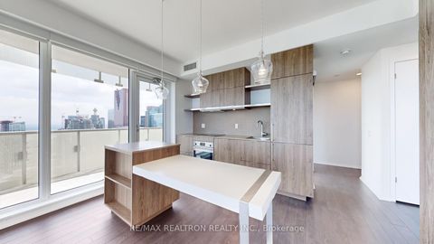 Photo 14 at 5905 - 197 Yonge Street, Yonge Corridor, Toronto