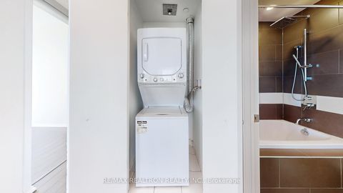Photo 24 at 5905 - 197 Yonge Street, Yonge Corridor, Toronto