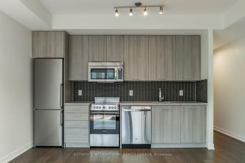 Photo 10 at 713 - 105 George Street, Moss Park, Toronto