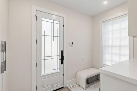 Photo 13 at 63 Willett Crescent, Mill Pond, Richmond Hill