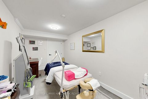 Photo 34 at 63 Willett Crescent, Mill Pond, Richmond Hill