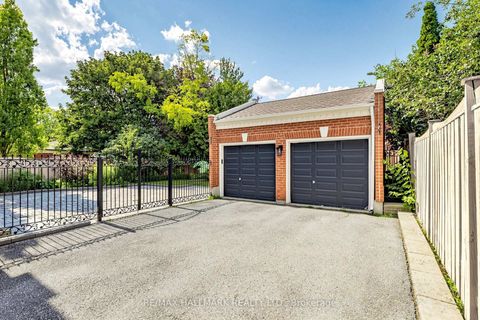Photo 38 at 63 Willett Crescent, Mill Pond, Richmond Hill