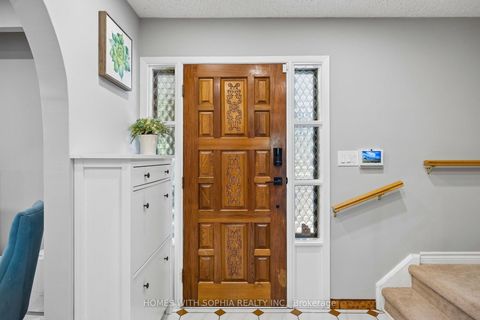 Photo 7 at 34 Rustywood Drive, Donalda, Toronto