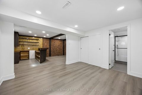 Photo 42 at 34 Rustywood Drive, Donalda, Toronto