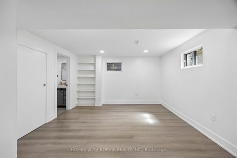 Photo 43 at 34 Rustywood Drive, Donalda, Toronto