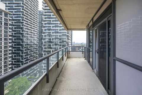 Photo 11 at 1821 - 70 Roehampton Avenue, Mount Pleasant West, Toronto