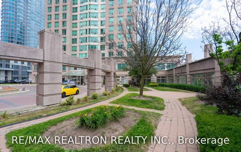 Photo 1 at 910 - 8 Lee Centre Drive, Woburn, Toronto