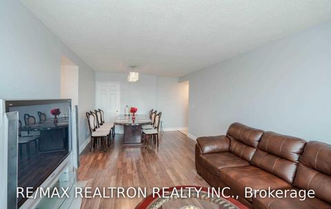 Photo 13 at 910 - 8 Lee Centre Drive, Woburn, Toronto