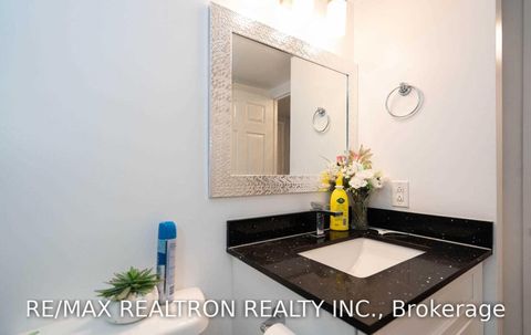 Photo 16 at 910 - 8 Lee Centre Drive, Woburn, Toronto