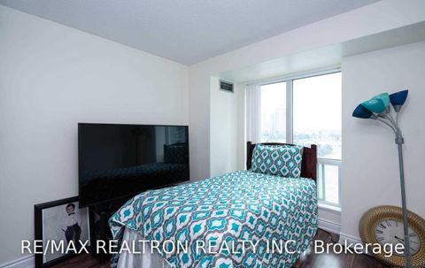 Photo 22 at 910 - 8 Lee Centre Drive, Woburn, Toronto