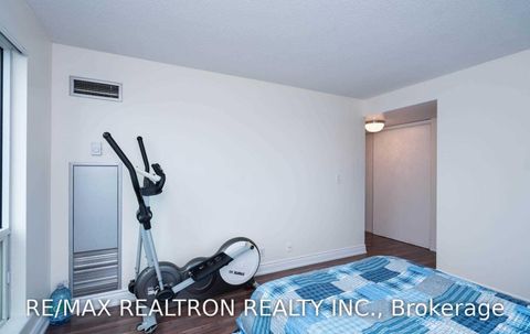 Photo 25 at 910 - 8 Lee Centre Drive, Woburn, Toronto