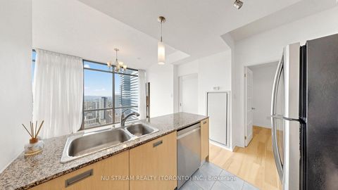 Photo 16 at 4407 - 38 Grenville Street, Bay Street Corridor, Toronto