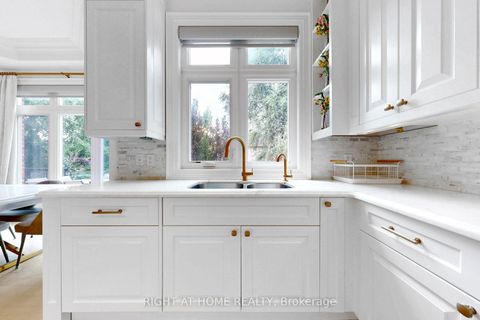 Photo 10 at 377 Brooke Avenue, Nortown, Toronto