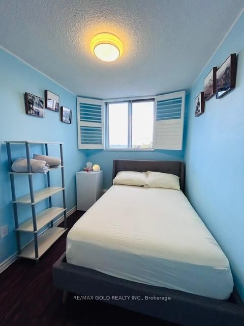 Photo 5 at 814 - 50 Lotherton Parkway, Glen Park, Toronto