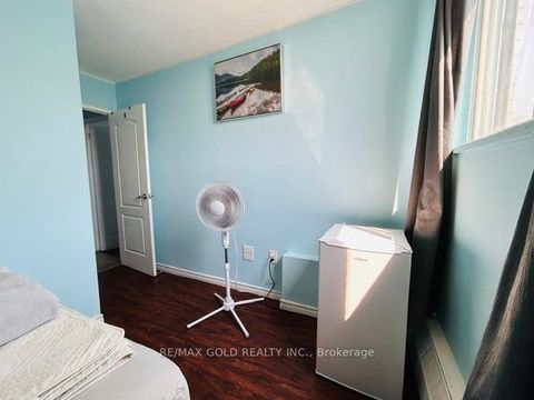 Photo 8 at 814 - 50 Lotherton Parkway, Glen Park, Toronto