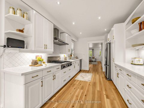 Photo 15 at 47 Bellefair Avenue, The Beaches, Toronto