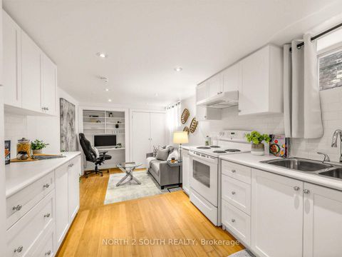 Photo 35 at 47 Bellefair Avenue, The Beaches, Toronto