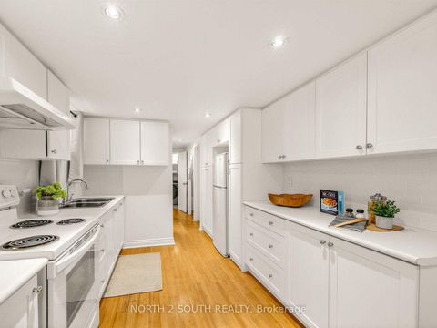 Photo 37 at 47 Bellefair Avenue, The Beaches, Toronto