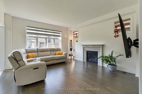 Photo 8 at 1429 Davis Loop, Lefroy, Innisfil