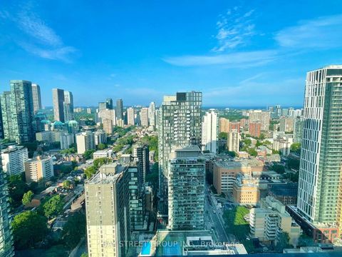 Photo 17 at 8 Wellesley Avenue, Bay Street Corridor, Toronto