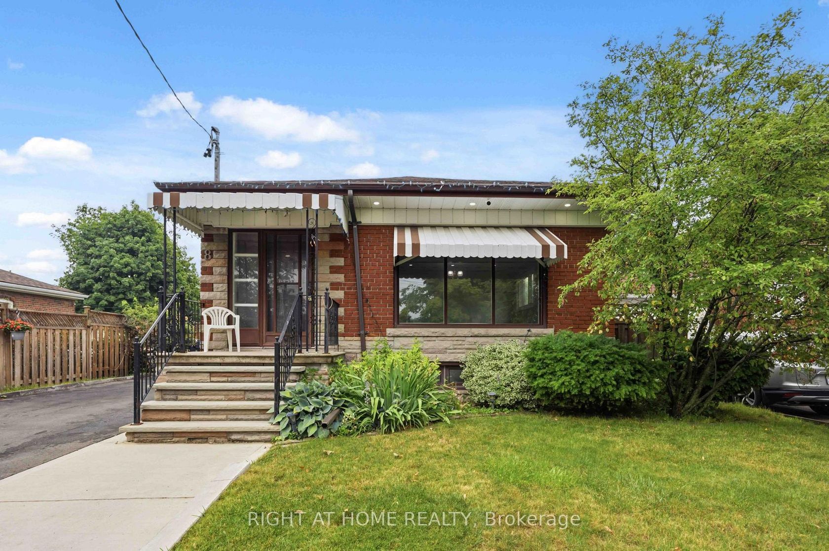 8 Grassington Crescent, Woburn, Toronto 