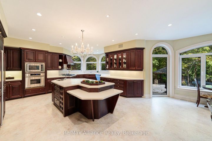 Photo 11 at 1024 Linbrook Road, MO Morrison, Oakville