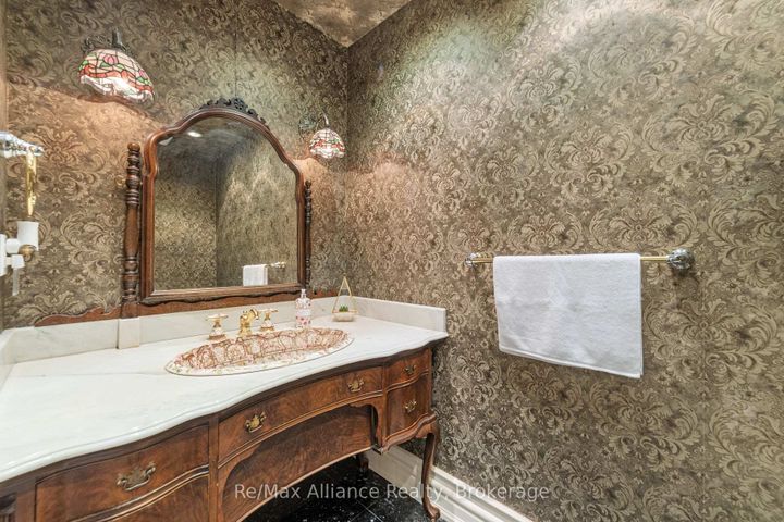 Photo 16 at 1024 Linbrook Road, MO Morrison, Oakville