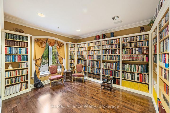 Photo 18 at 1024 Linbrook Road, MO Morrison, Oakville
