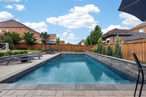 Photo 38 at 14 Coppermine Court, Nobleton, King