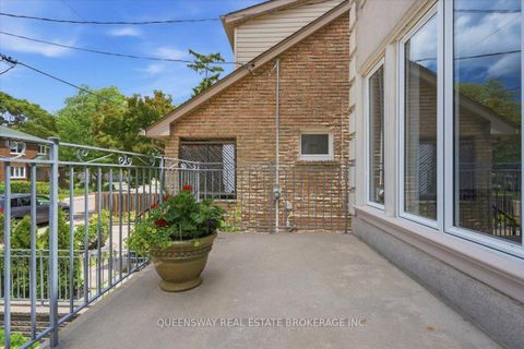 Photo 3 at 83 Floyd Avenue, Broadview North, Toronto