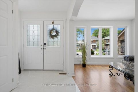 Photo 5 at 83 Floyd Avenue, Broadview North, Toronto