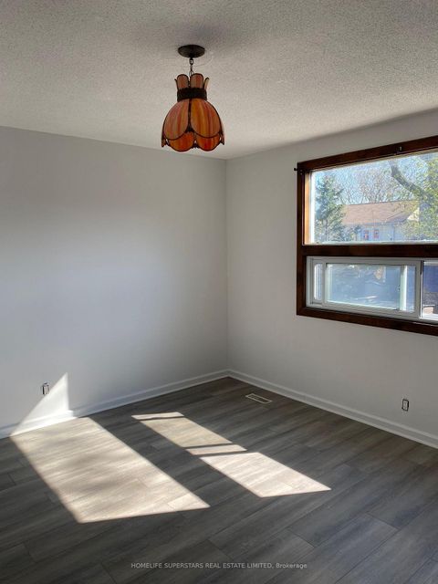 Photo 4 at 1263 Woodbine Avenue, Lumsden, Toronto