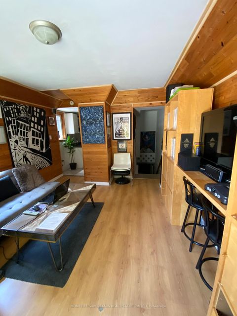 Photo 5 at 1263 Woodbine Avenue, Lumsden, Toronto