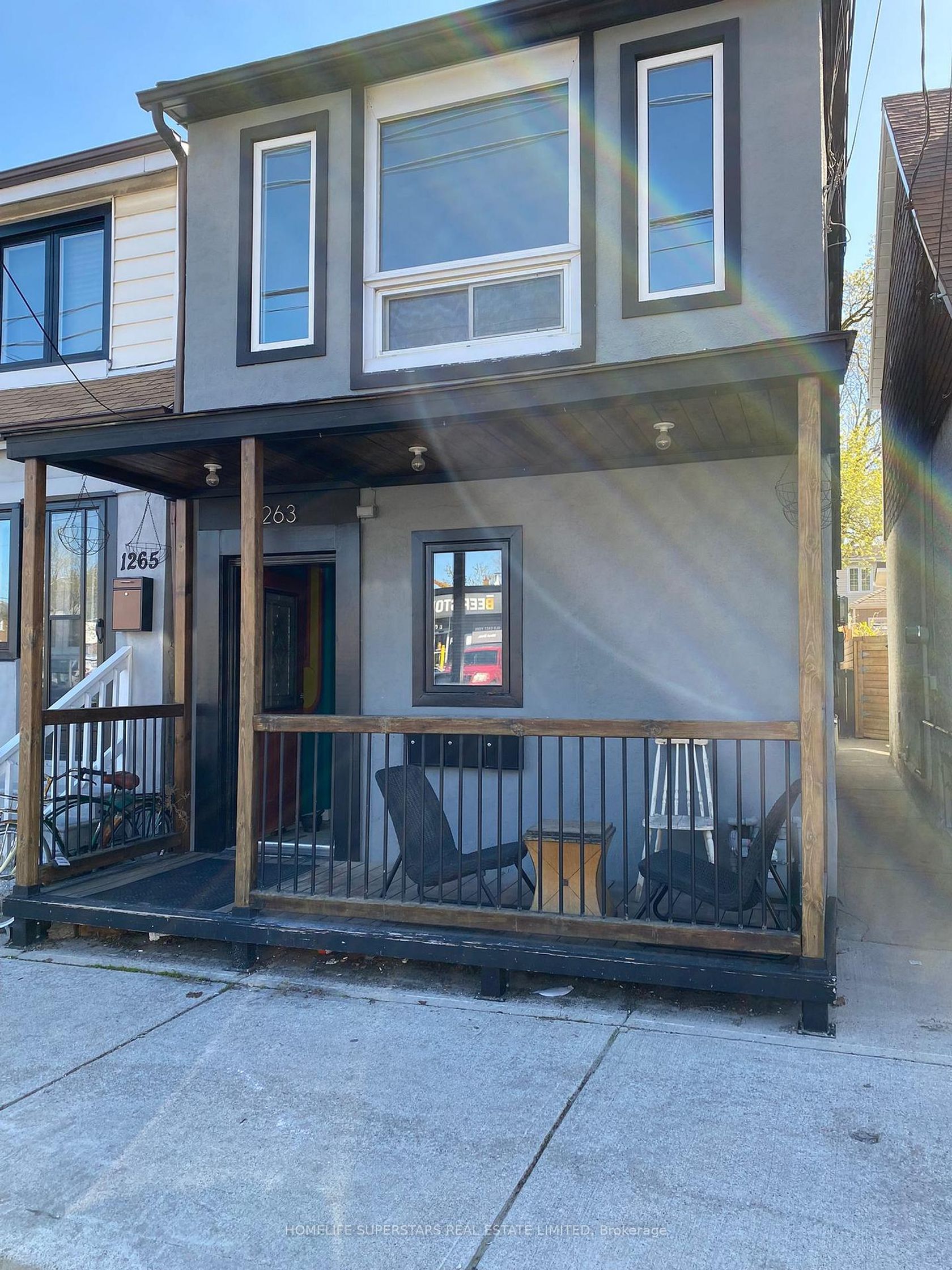 1263 Woodbine Avenue, Lumsden, Toronto 