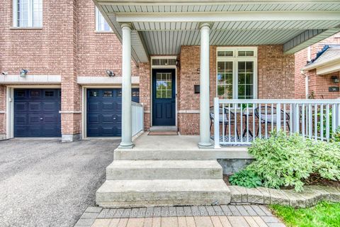 Photo 2 at 54 Dairy Drive, Birchmount, Toronto