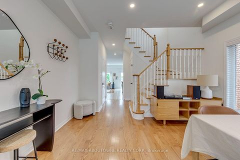 Photo 10 at 54 Dairy Drive, Birchmount, Toronto