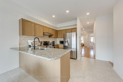 Photo 16 at 54 Dairy Drive, Birchmount, Toronto