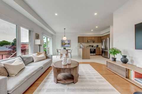 Photo 23 at 54 Dairy Drive, Birchmount, Toronto